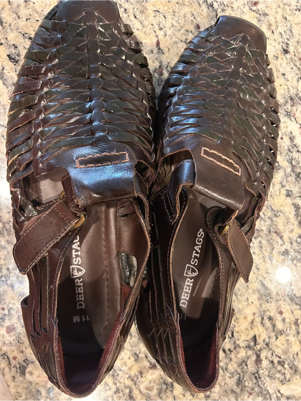 Deer Stags Men's Dark Brown Woven Leather Sandals